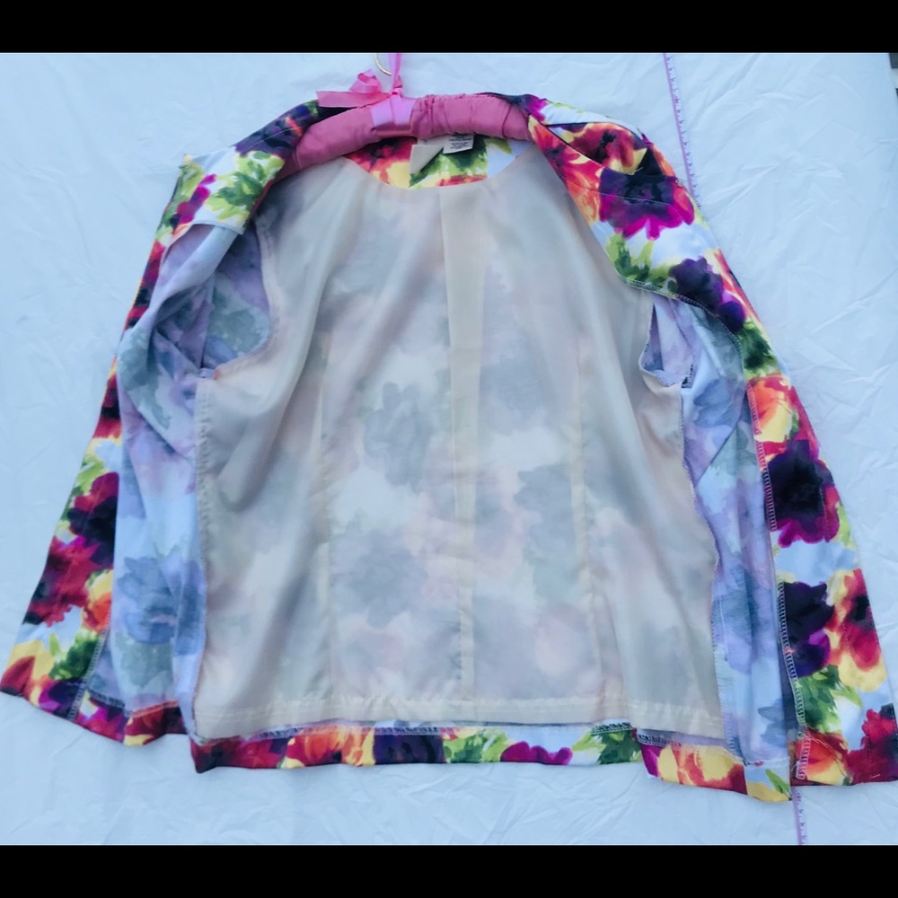 Top, Bright, Open Front. W. Size L. - image 4